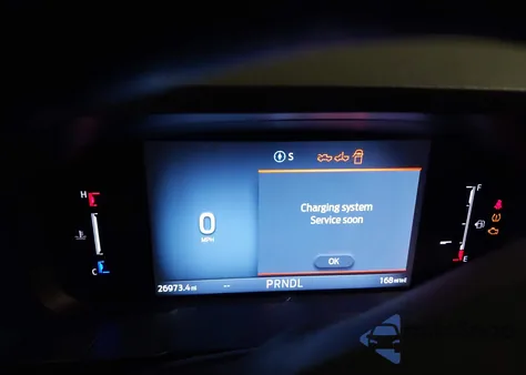 2025 Ford Maverick Xl z USA, uszkodzony, nr VIN 3FTTW8A33SRA05912